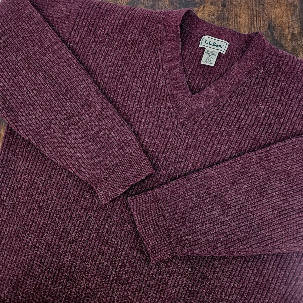 LL Bean‎ V-Neck Sweater Mens Large Tall Burgundy 100% Lambswool Ribbed Knit